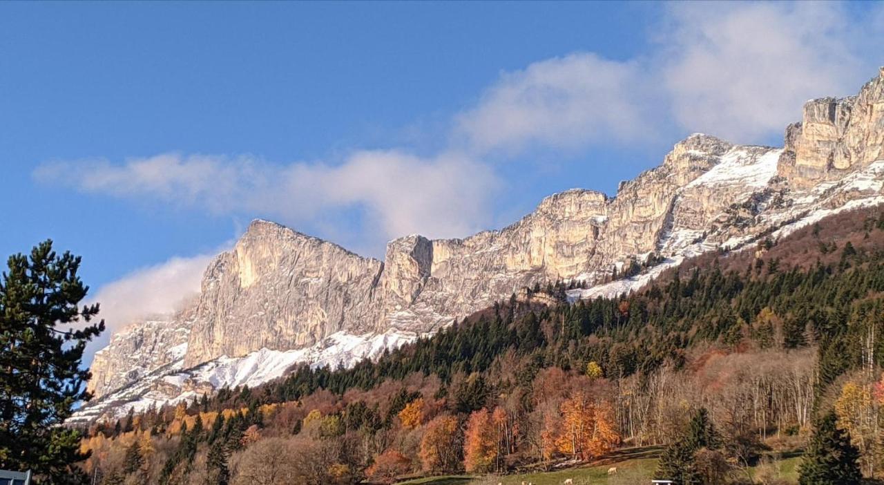 Maison Familiale En Montagne Avec Vue Merveilleuse Sur Le Massif De Belledonne Saint-Bernard  ภายนอก รูปภาพ