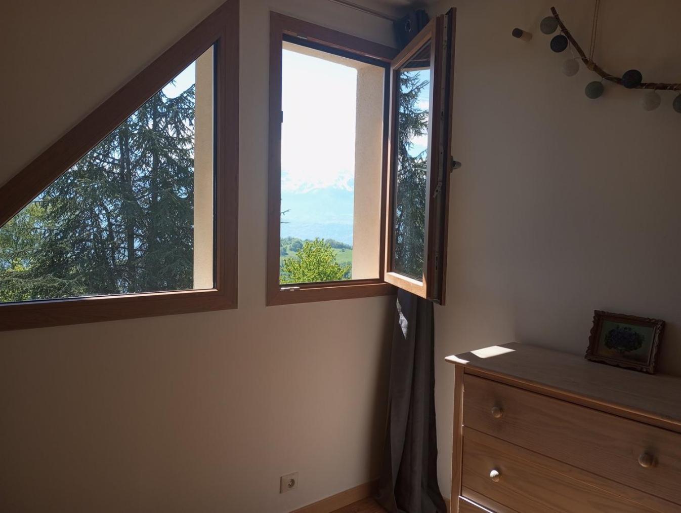 Maison Familiale En Montagne Avec Vue Merveilleuse Sur Le Massif De Belledonne Saint-Bernard  ภายนอก รูปภาพ